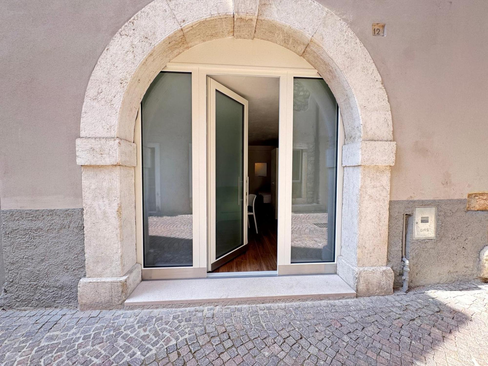Aquila Lägenhet Arco Exteriör bild